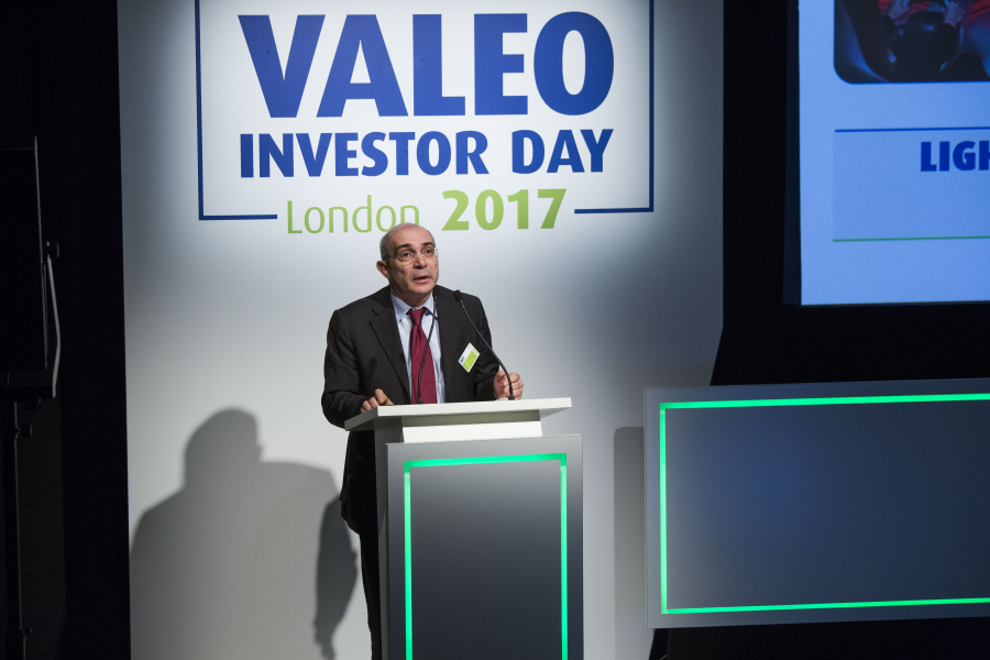 Maurizio Martinelli giving a speech at Valeo Investor Day 2017 in London
