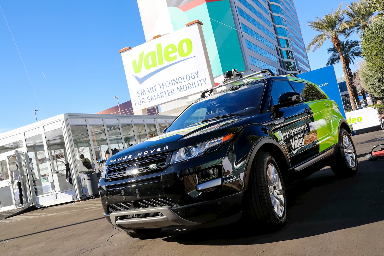 Valeo car in front of Valeo stand at CES 2020