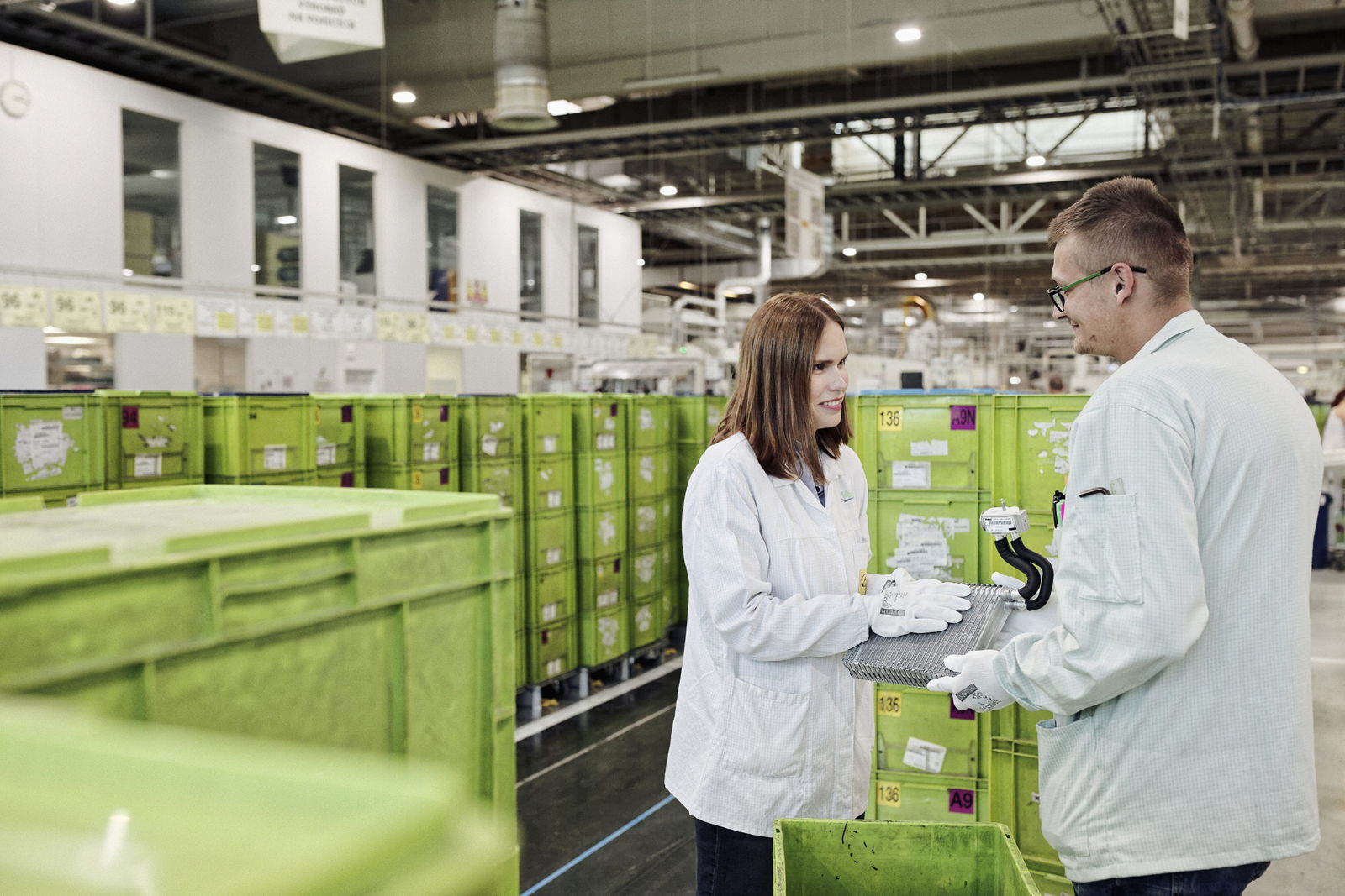 Two workers at Valeo Czech Republic plant