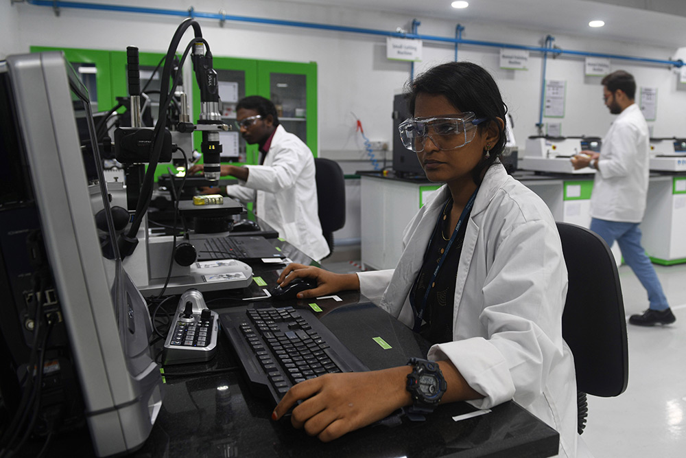 Valeo workers in India plant Chennai