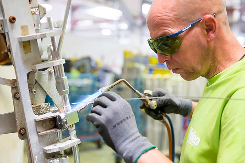 Employee working at Valeo Germany