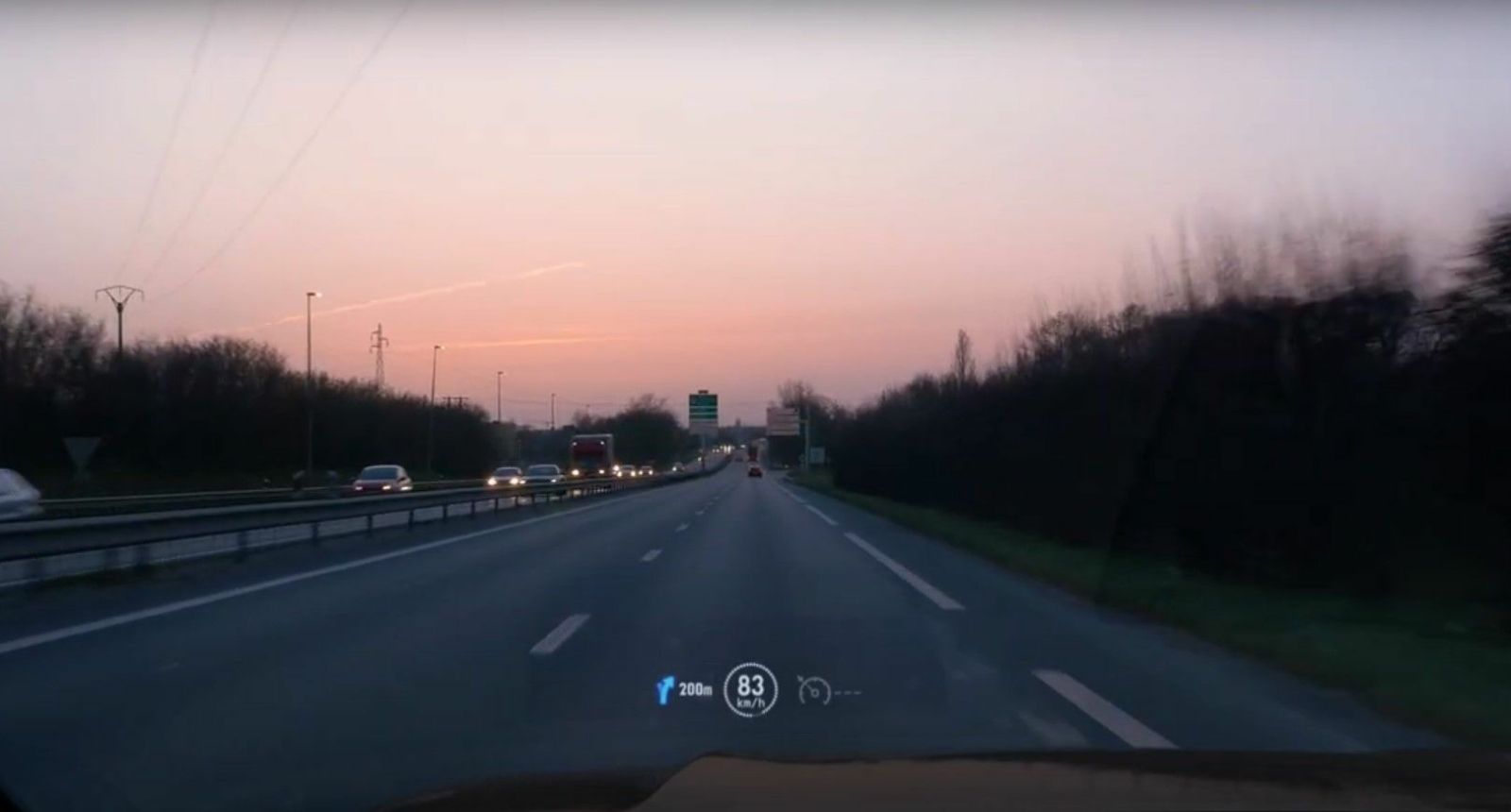 Head-up Display for cars : solution to limit driver distraction