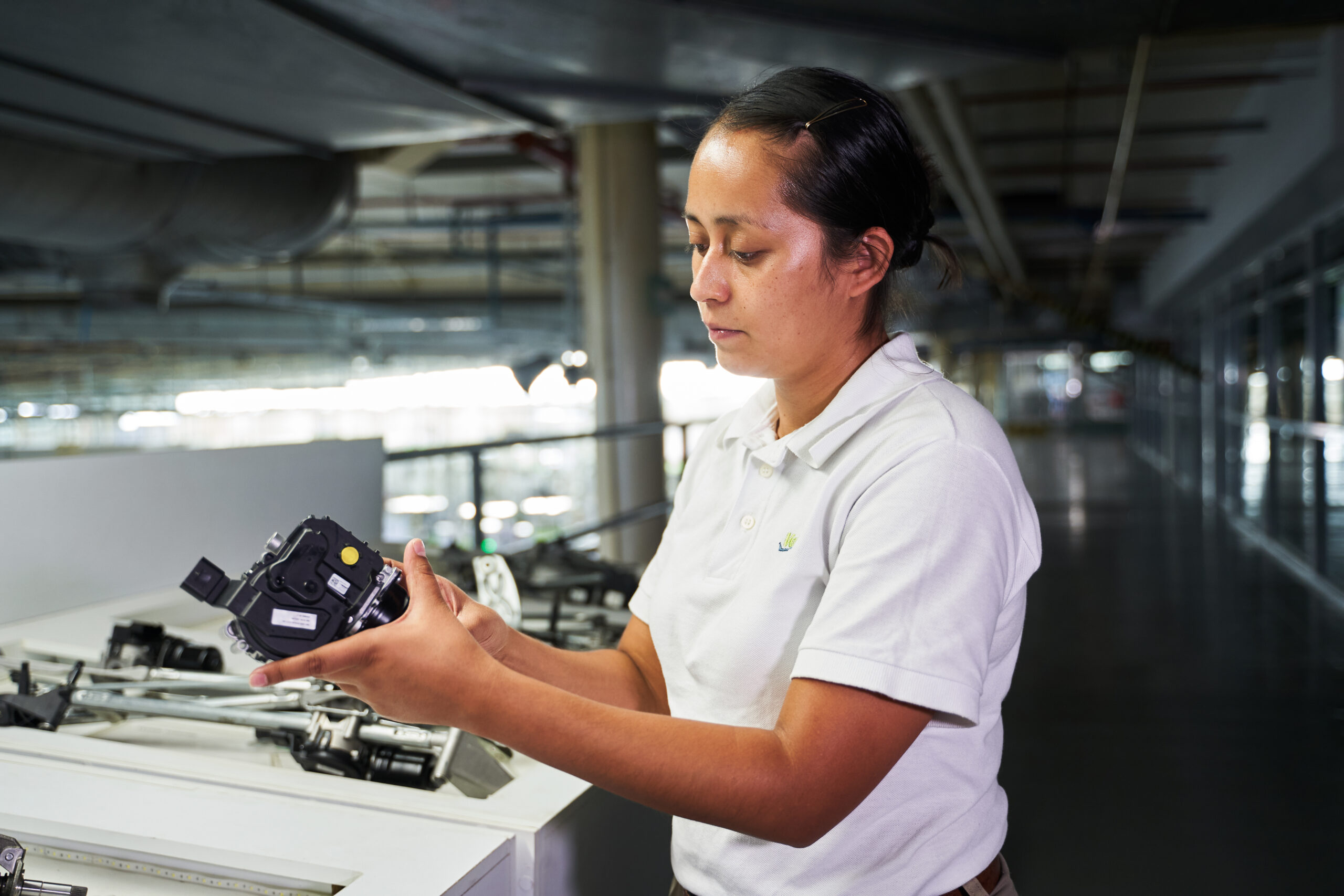 Portrait d'Ana Alicia, Responsable de la qualité de la production à Valeo Mexique