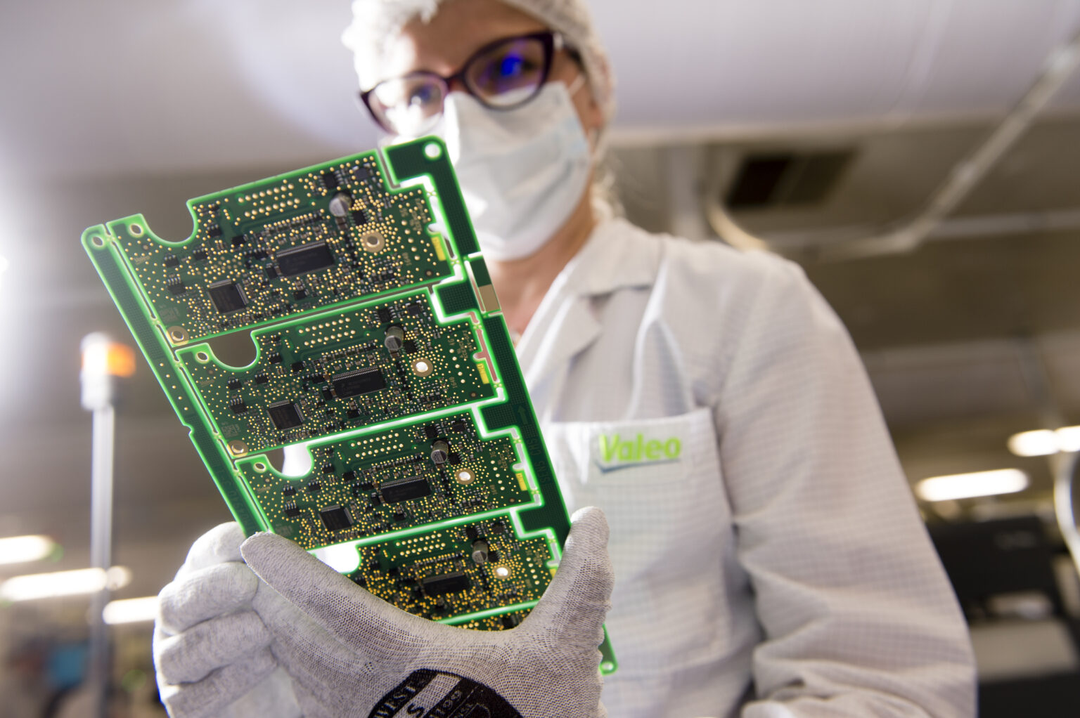 EV power electronics collaboration of Valeo and the CEA