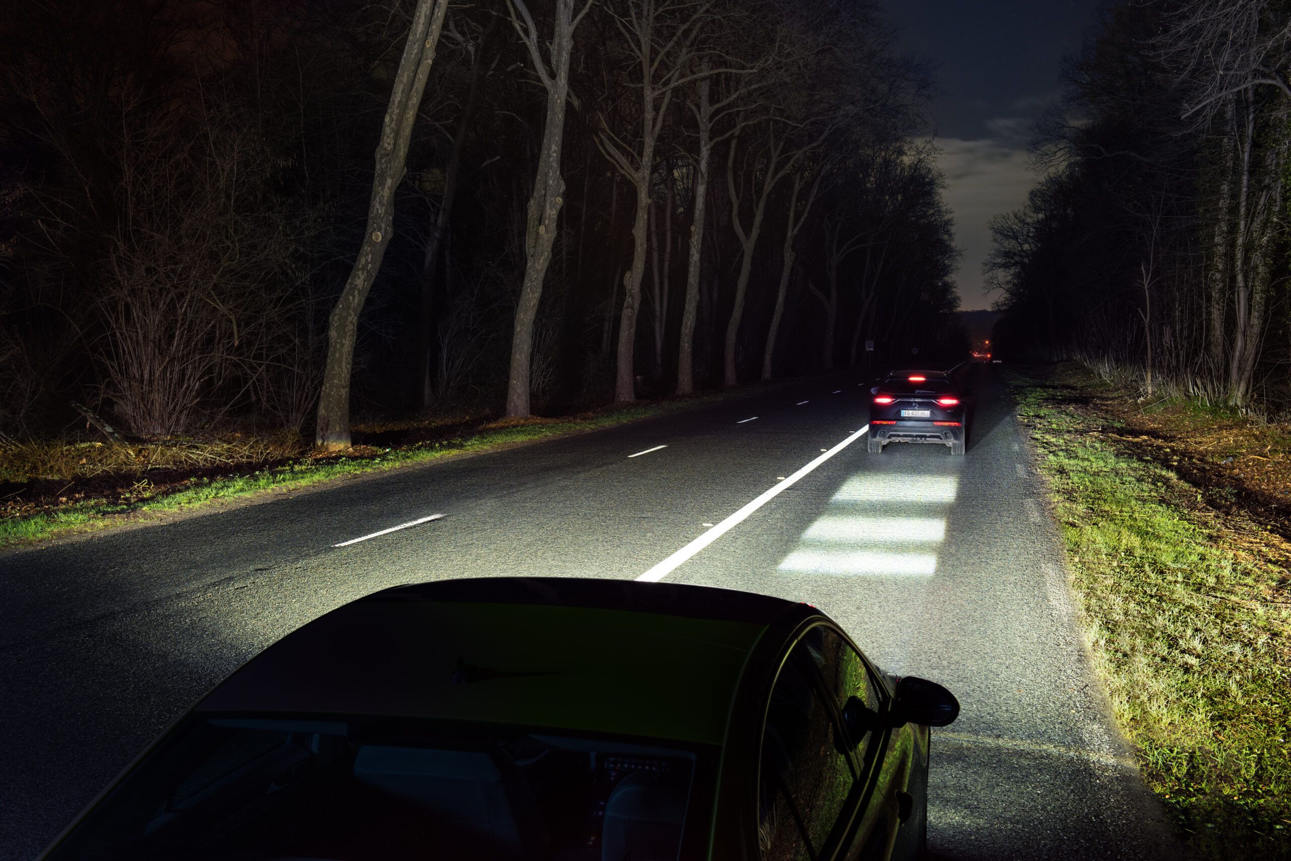 Adaptive driving beam, adaptative driving beam headlights, roadwriting